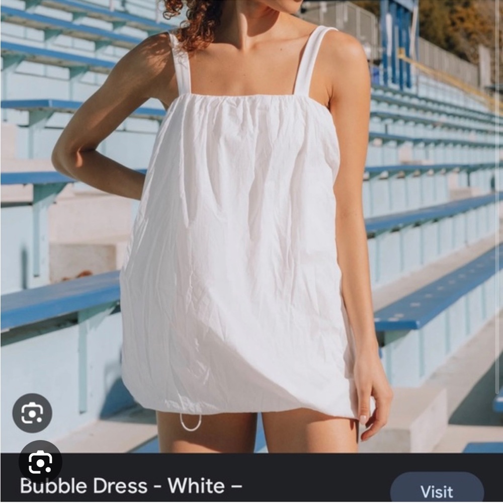 Daily drills bubble dress in white, size medium, nwt
